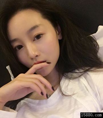 却下眉头丶才