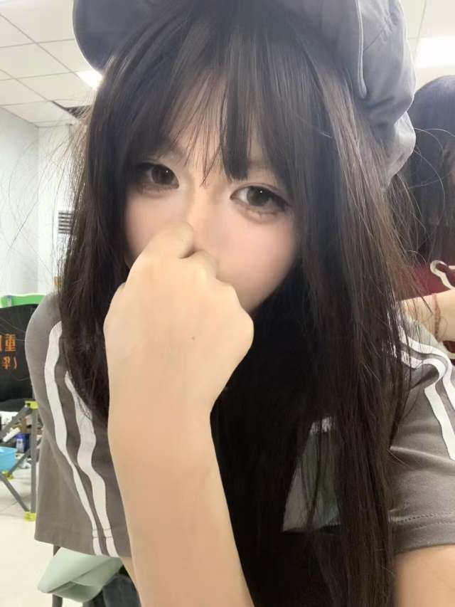 秋滢