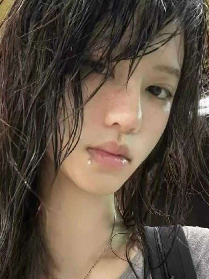 邱伶姬子